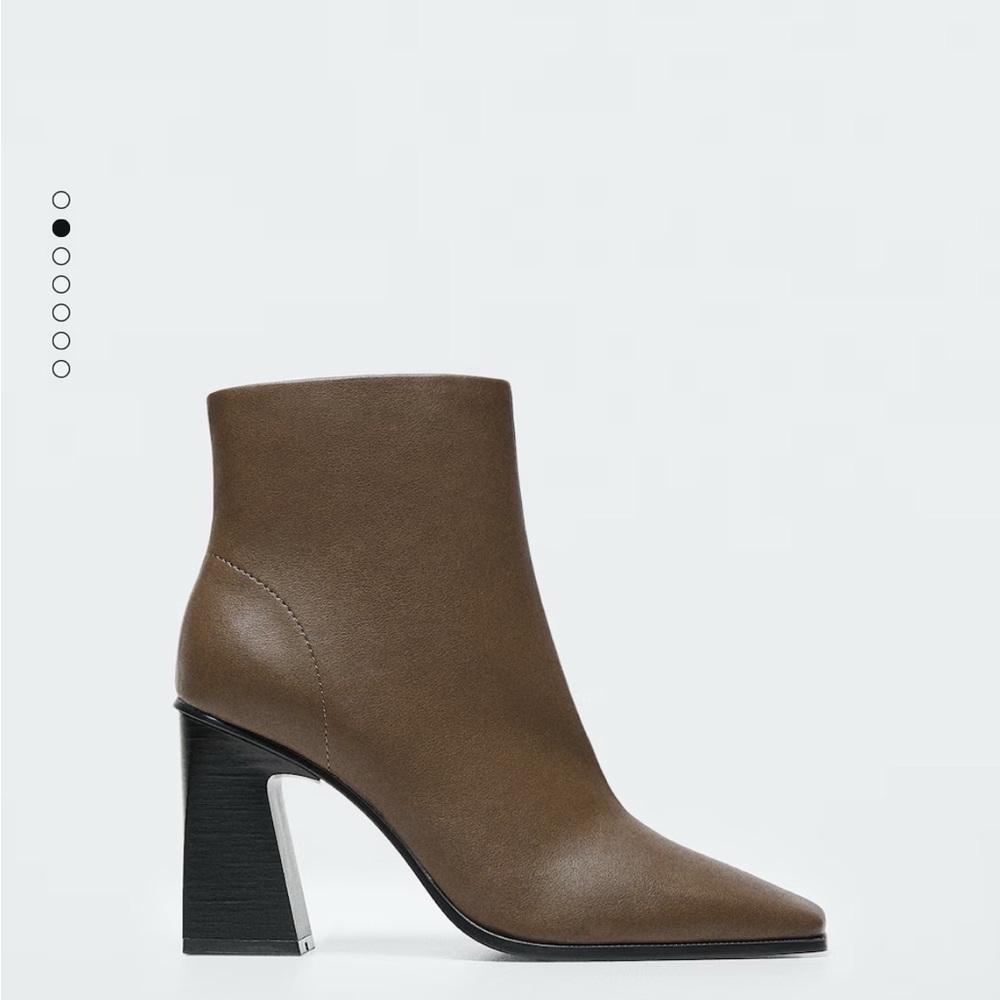 Elegant Brown Ankle Boots